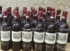 1998年拉菲紅酒回收價格值多少錢專業收購安全快捷